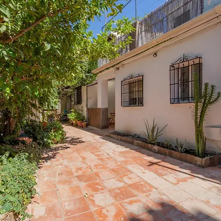 Holiday home Oniria Agradable Casa Con Patio Junto Mirador De San Nicolas
